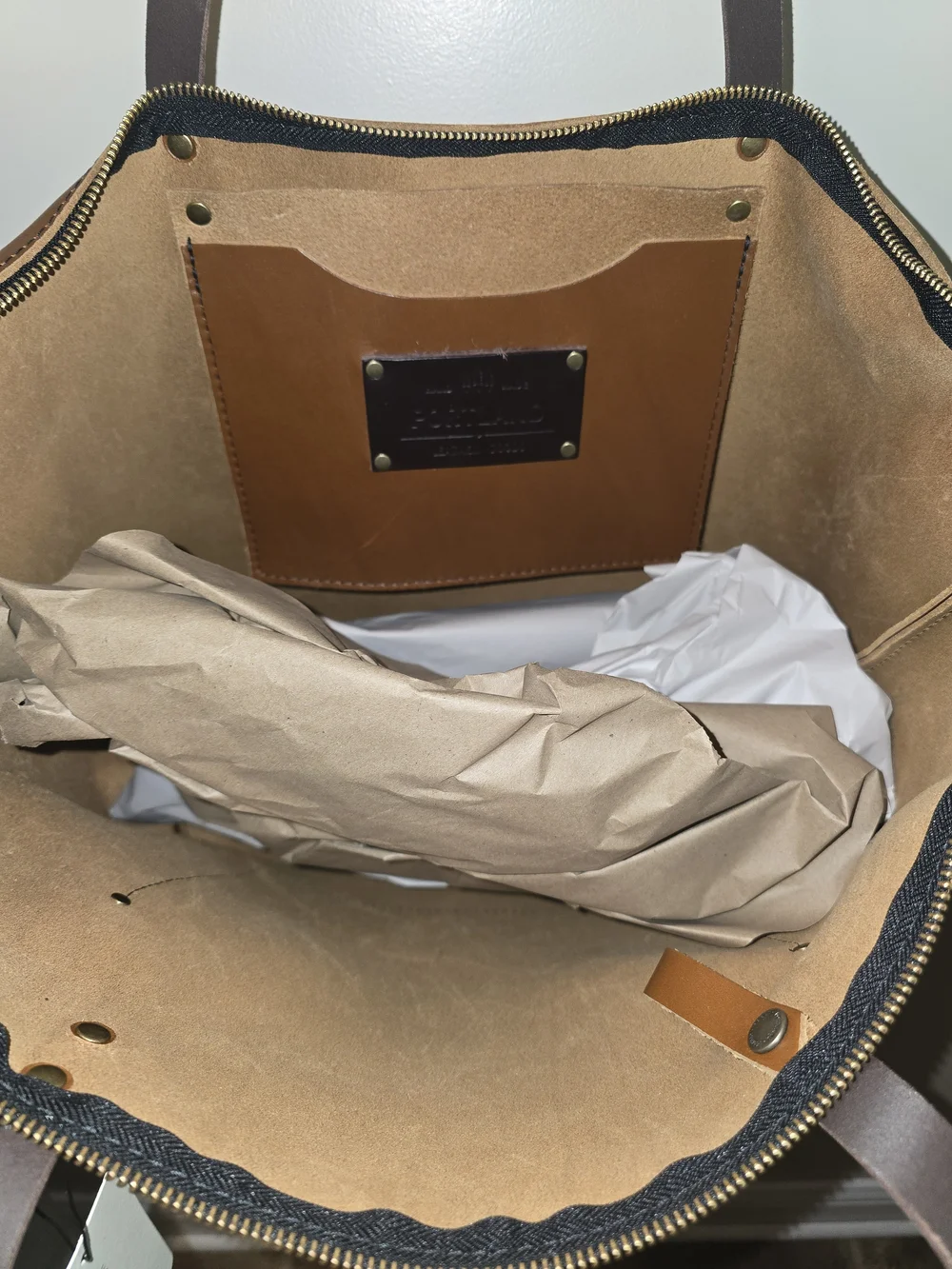 Portland Leather Oversized Classic   Tote In The Color Honey